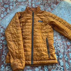 Small men’s Patagonia puffer